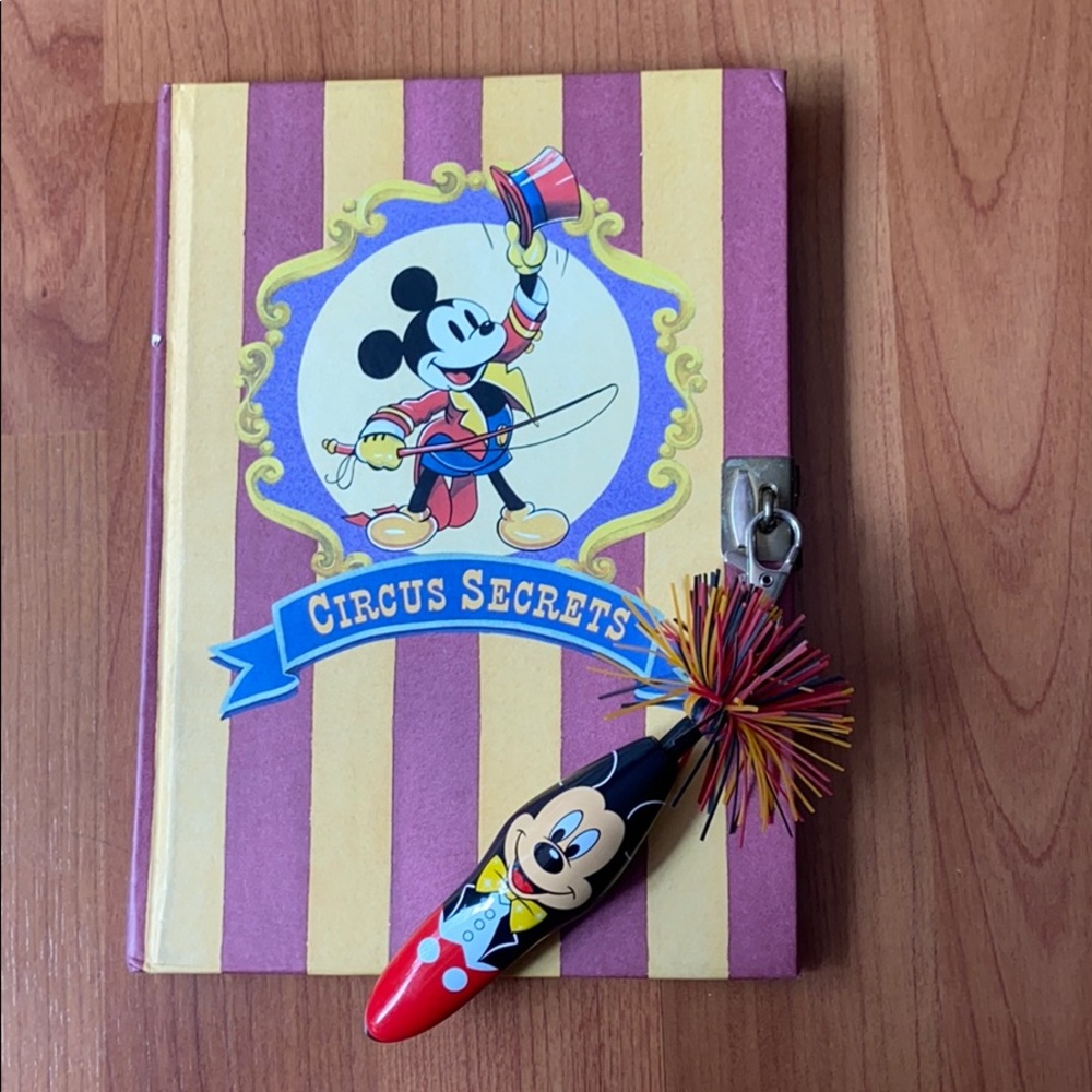 Mickey Mouse notebook and pen